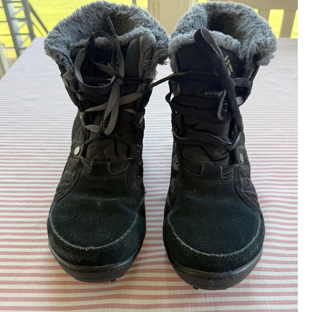 Columbia Black Ankle Boots with Soft Gray Interior